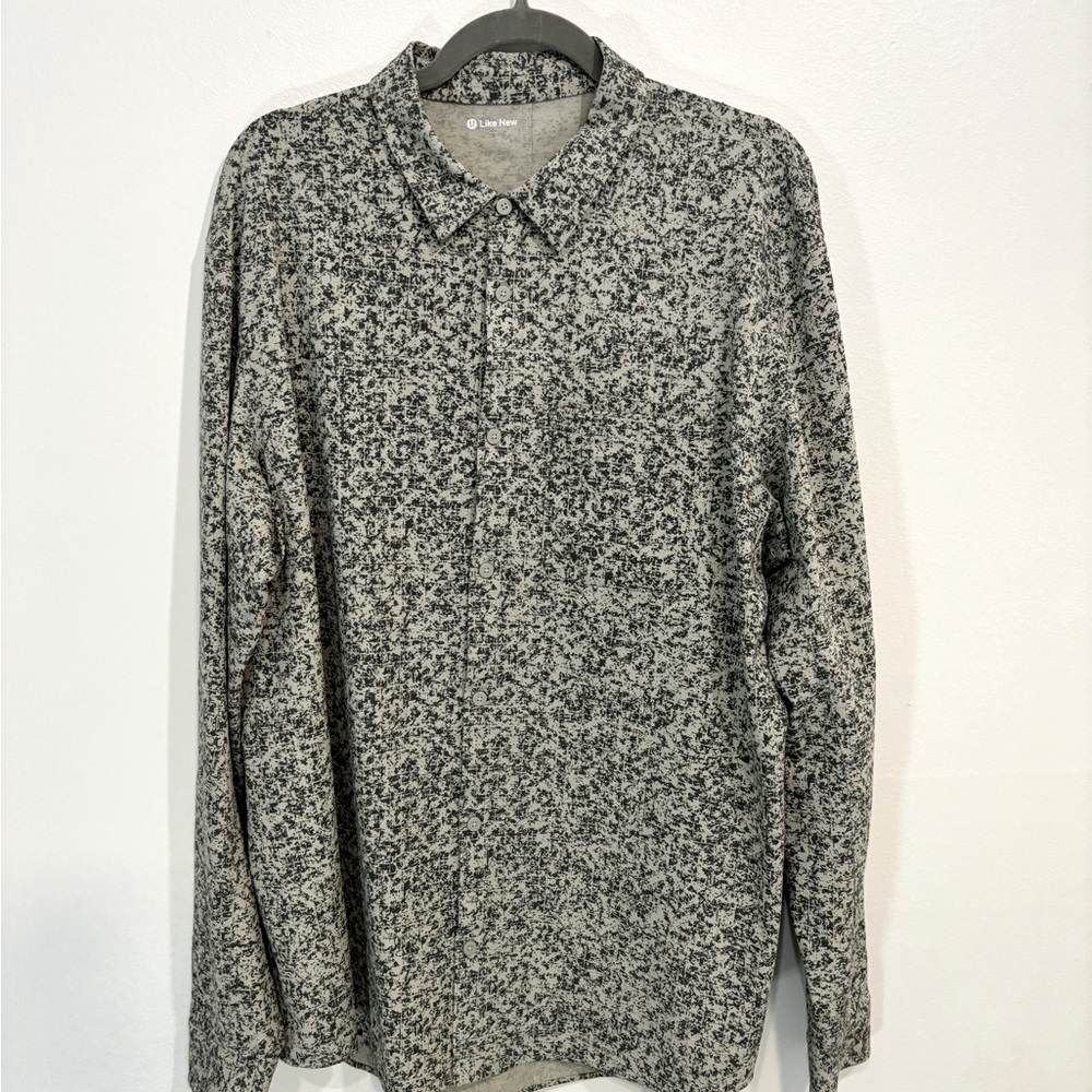 Men’s XXL Lululemon Commission Long Sleeve Button Down Particle Camouflage.